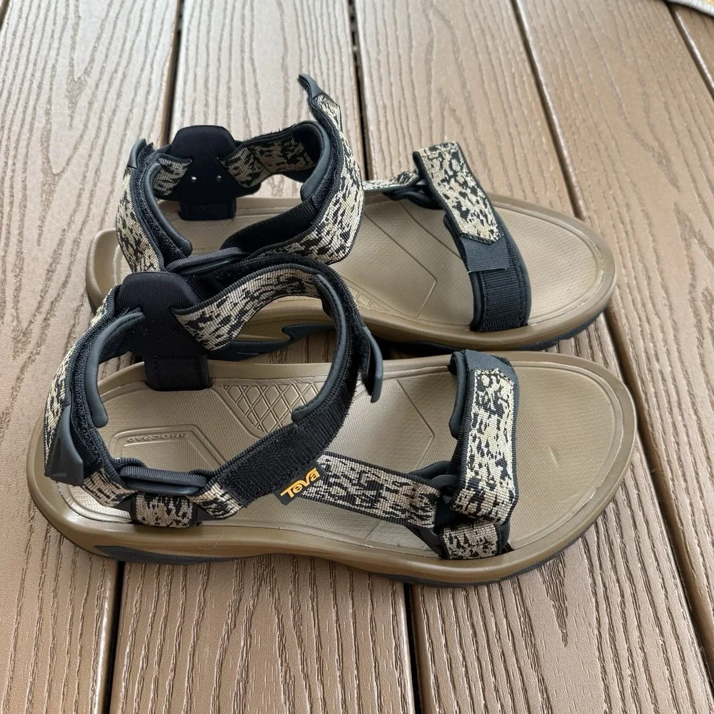 Teva Mens Terra Fi 5 Universal Sandals, Blend Breen  Size 10 #1102456 NEW